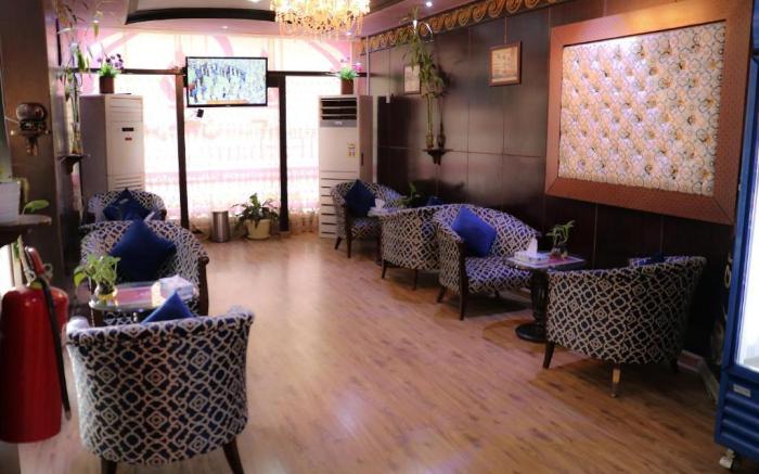 Al Farhan Hotel Suites (Exit 15)