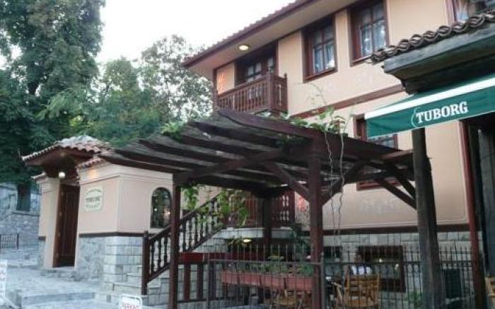 Family Hotel at Renaissance Square