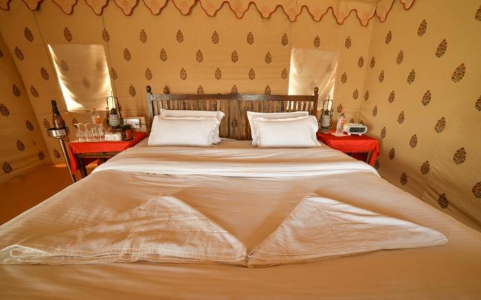 The Captain Desert Camp