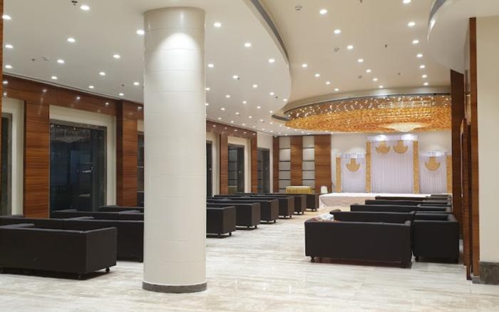 HOTEL SKYLARK