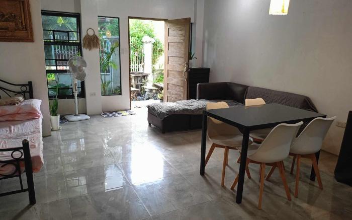 Two Storey modern house for rent/transient stay.