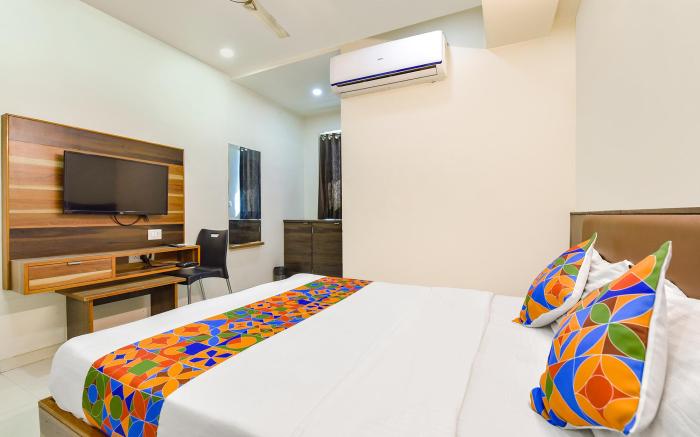 FabHotel Crystal - Nr. Odau Ring Road