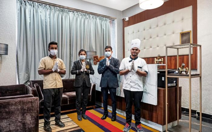 Super Townhouse OAK Hotel Rajmudra