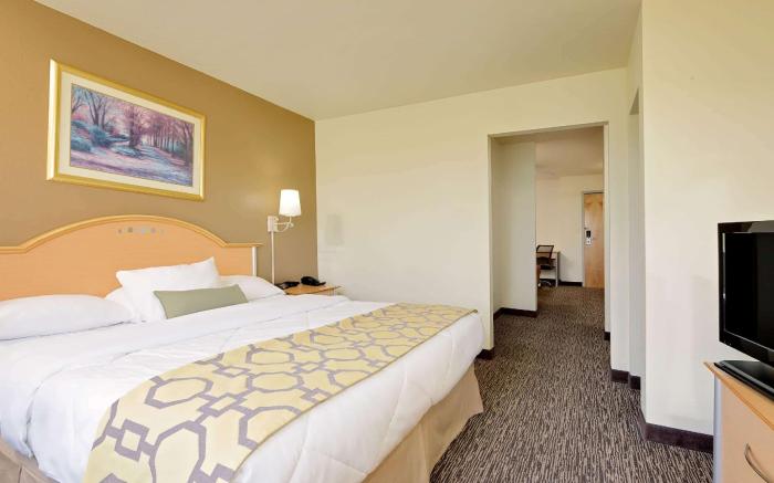 Baymont by Wyndham Lawrenceburg