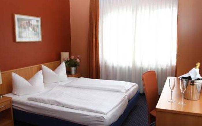 Hotel Apartments Restaurant CALA LUNA