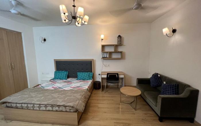 Lovely And Luxury Noida  Studio