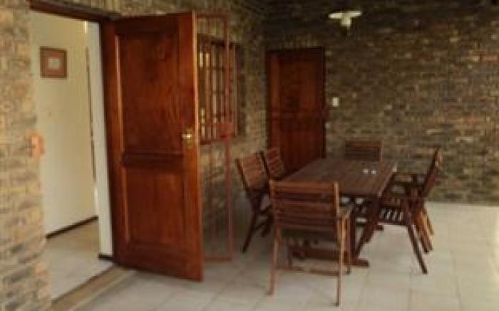 African Footprints Lodge