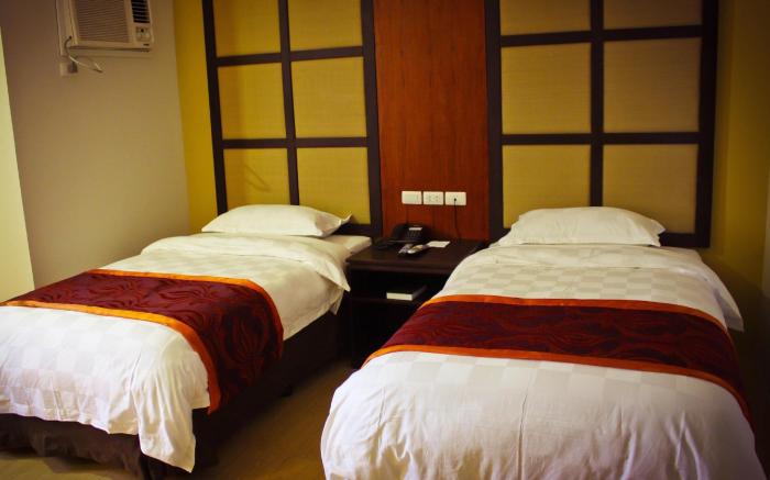 Avenue Suites
