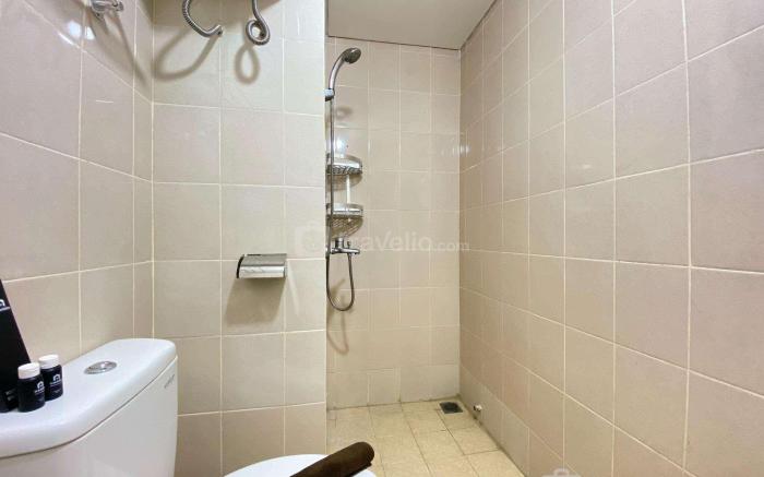 Artsy 2BR Apt at Parahyangan Residence By Travelio