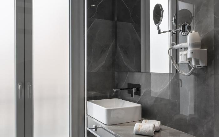 Praxitelous Luxury suites