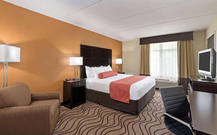 La Quinta Inn & Suites by Wyndham Tampa North I-75