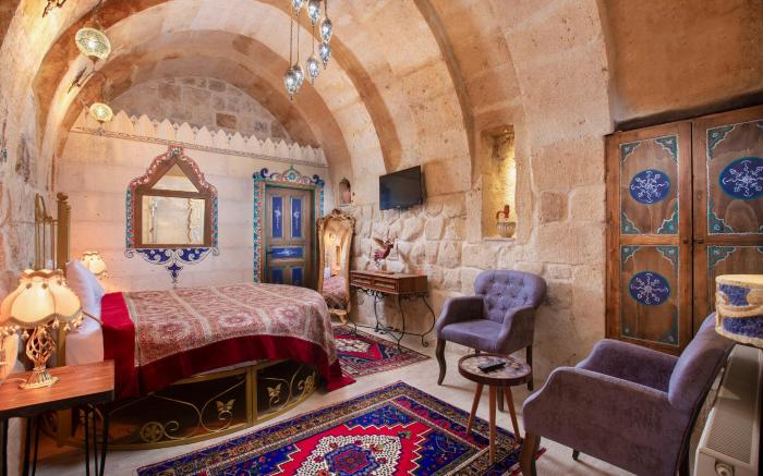 Carna Cave Hotel
