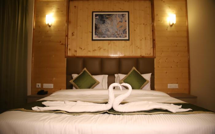 hotel maenamla by kava 