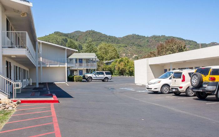 Motel 6 Ukiah, CA