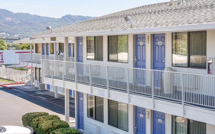 Motel 6 Ukiah, CA