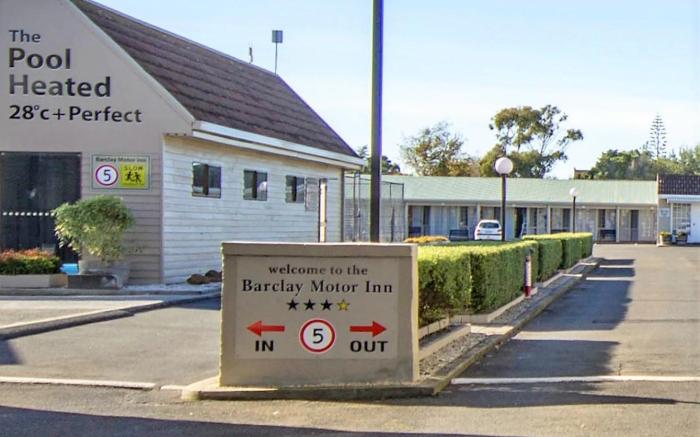Barclay Motor Inn
