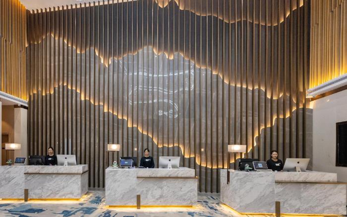 Atour S Hotel Xining Haihu New District Guotou Square