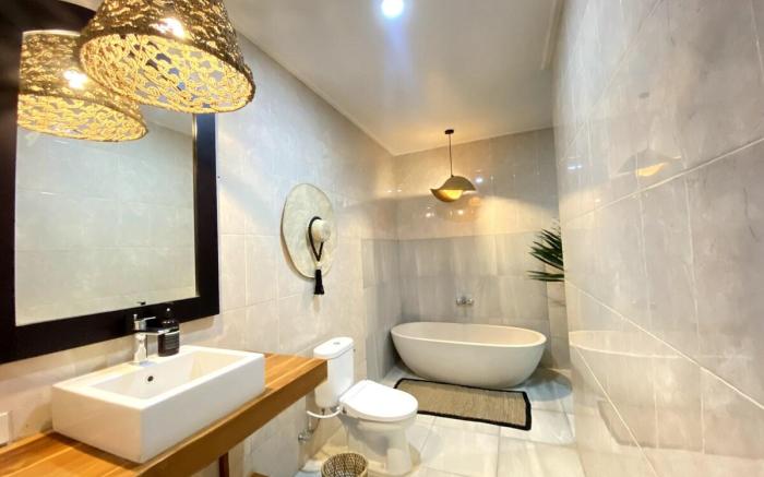 Spacious 3-Bedrooms Villa Kamari in Berawa