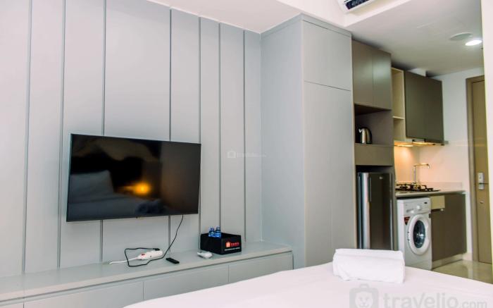 Fancy and Nice Studio at Gold Coast By Travelio