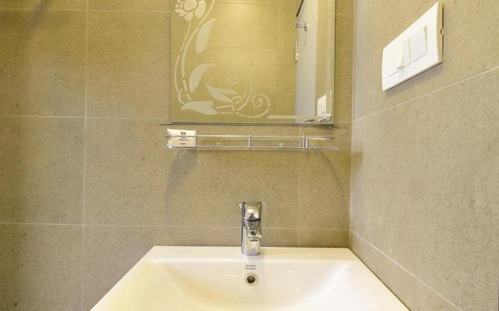 Hotel Ambika Grand