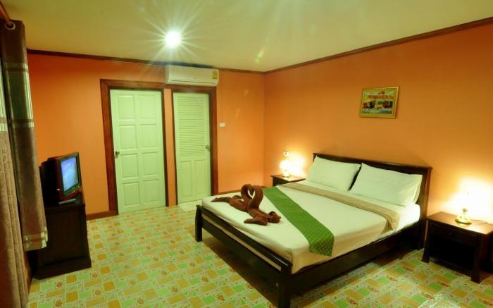 Phi Phi Sand Sea House