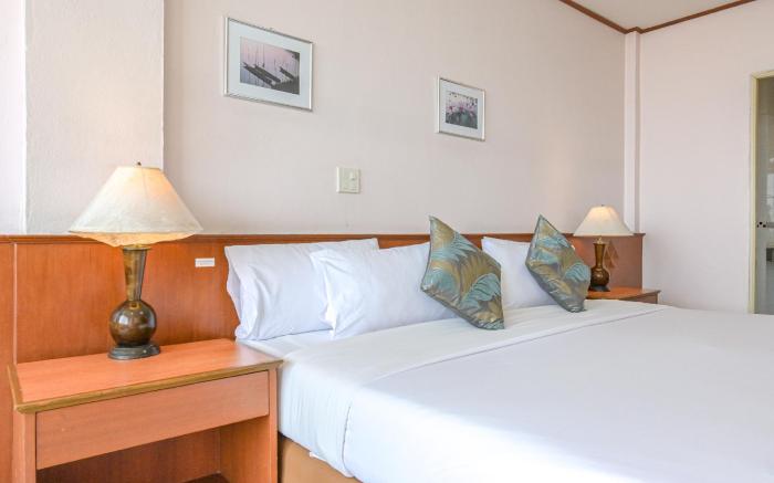 Rattana Park Hotel