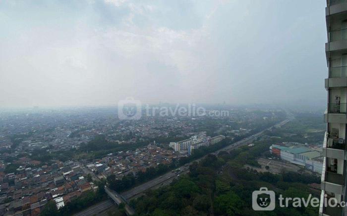Spacious & Nice 2BR at Hillcrest House By Travelio