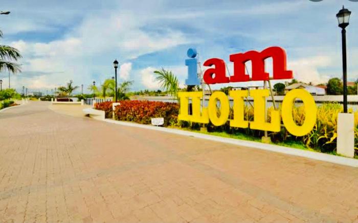 Condo Unit in  Iloilo City Philippines 2 Bedroom 