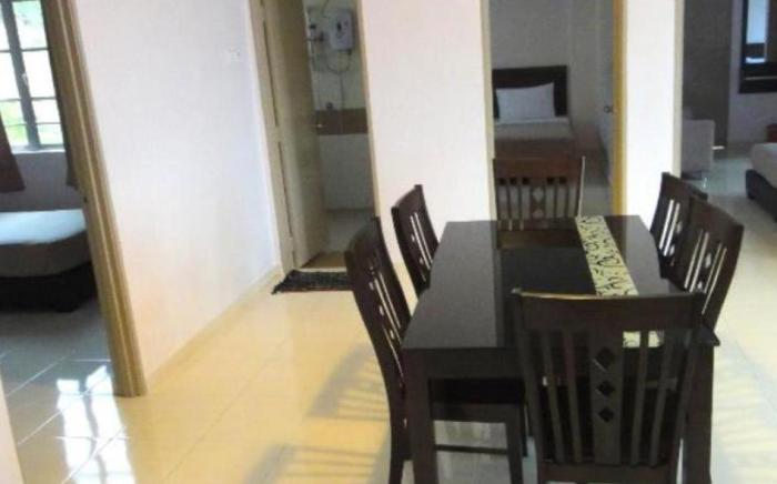 HK Apartments @ Crown Imperial Court