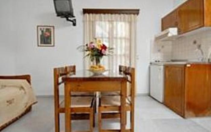 Birikos Studios and Apartments