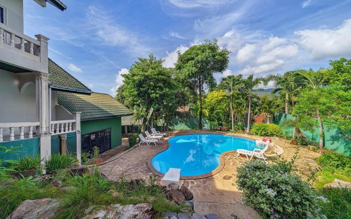 Chaweng Lakeview Residence