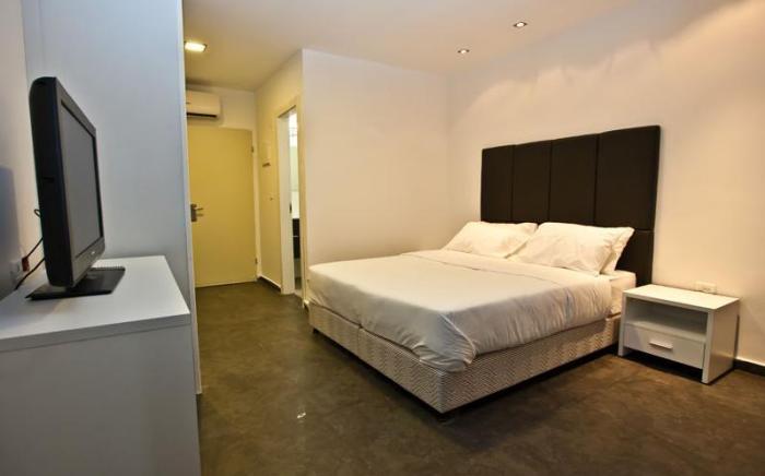 Geula Suites