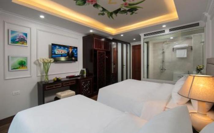 Golden Legend Palace Hotel