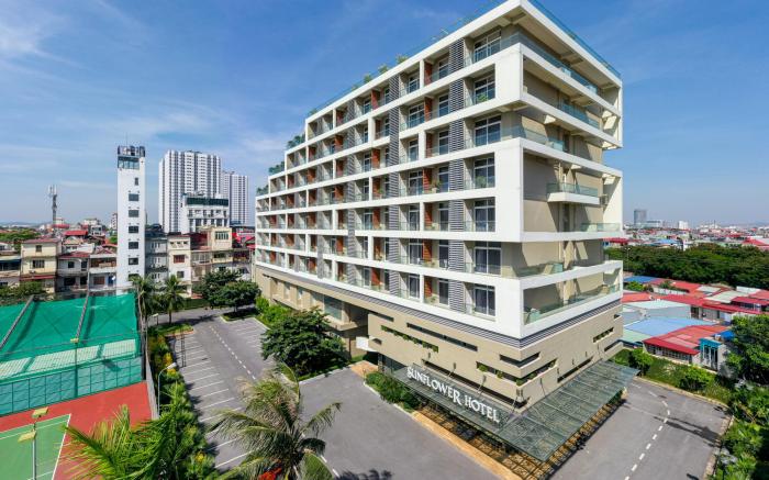 Sunflower International Village