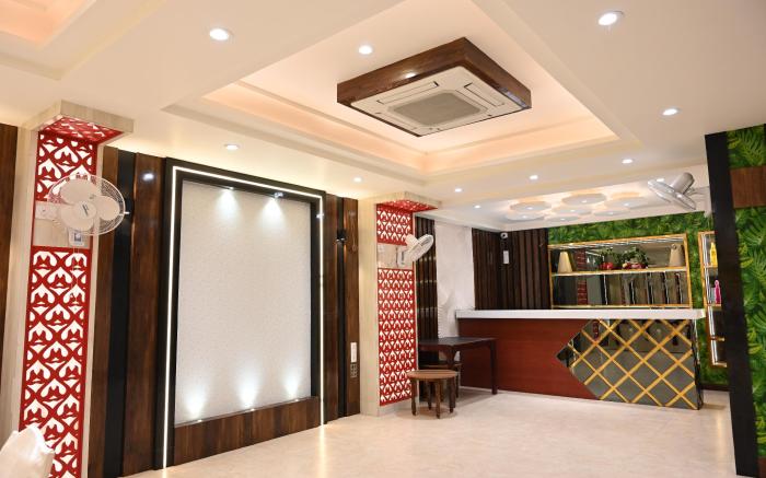 Hotel Olive Crown