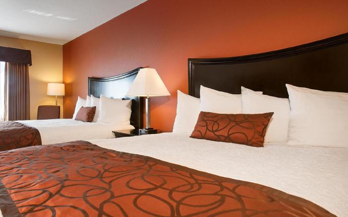 Best Western PLUS Corning Inn