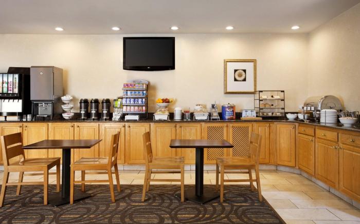 Country Inn & Suites by Radisson, Lexington, VA