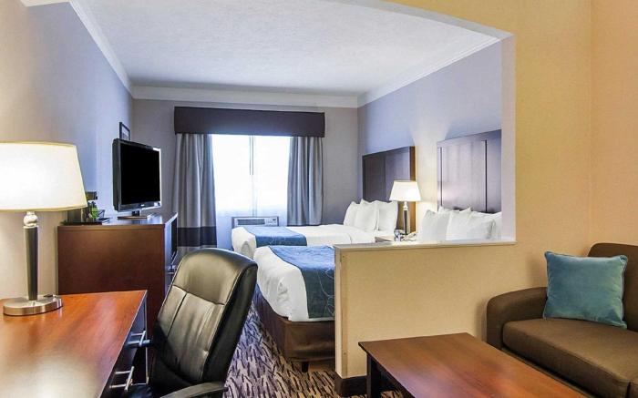 Comfort Suites Salem