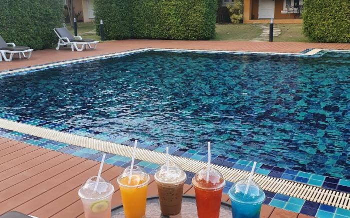 Palazzo Pavone Gallery & Resort