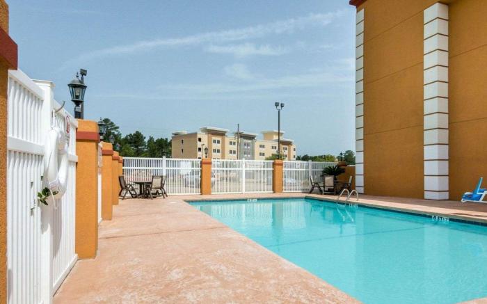Quality Inn & Suites