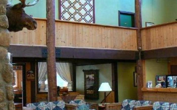 Snowy Owl Inn