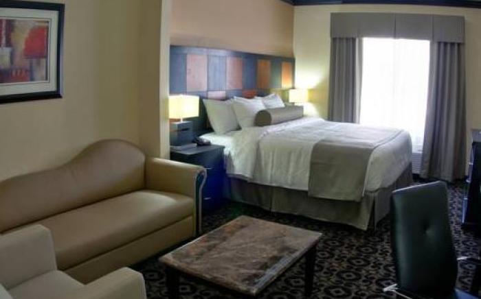 Best Western Plus Airport Inn and Suites