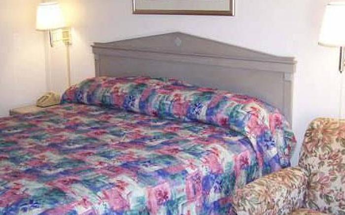 Sportsman Inn and Suites