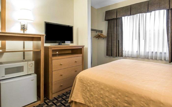 Quality Inn Mauston I-90