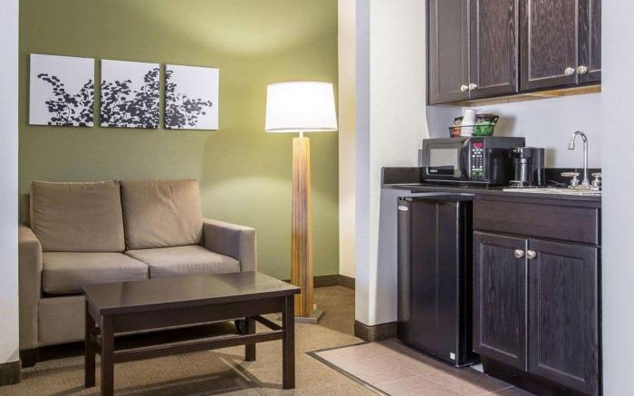 Sleep Inn & Suites Queensbury - Lake George