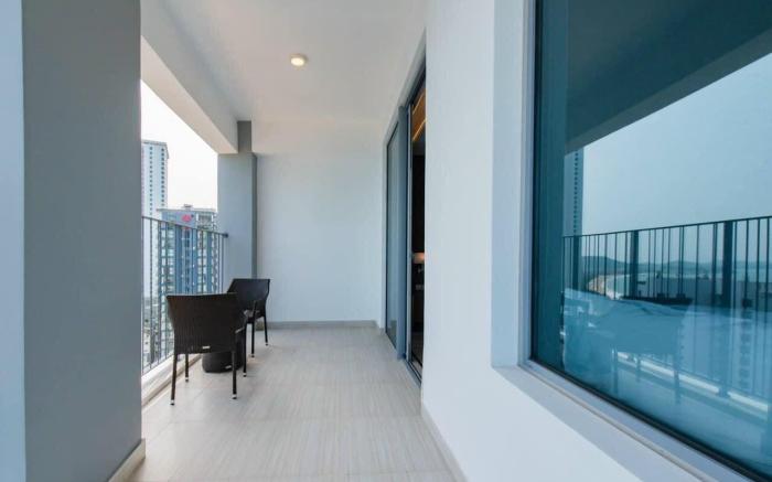 Terrace connecting suite in Panorama by HLG