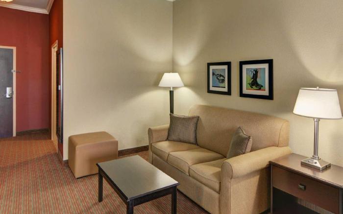 Motel 6 Fort Worth, TX – I-35 & I-20