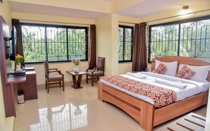 Hotel Candolim Grande