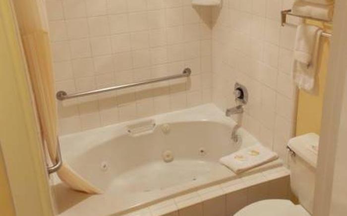 Quality Inn & Suites Capitola By the Sea