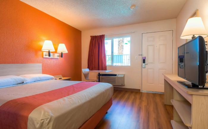 Motel 6 Rancho Mirage, CA - Palm Springs